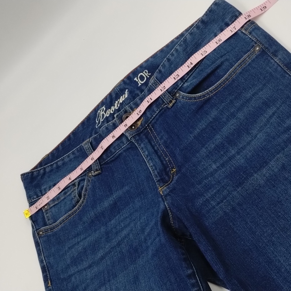 Tommy Hilfiger women's size 10R medium wash no distressed boot cut jeans - Picture 7 of 11